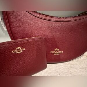NWT Coach Aria Shoulder Bag CCL28 Gold Logo Leather DARK WINE & WRISTLET SET